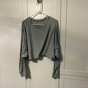 Flag nor fail cropped baggy long sleeve top